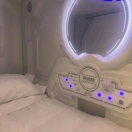 Limin Hostel Capsules-3